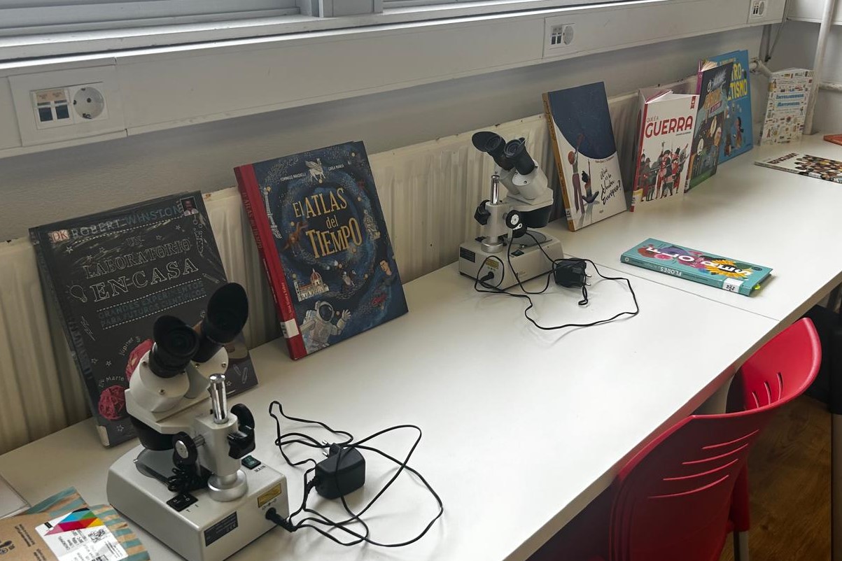 Foto biblioteca CEIP Emilia Pardo Bazán